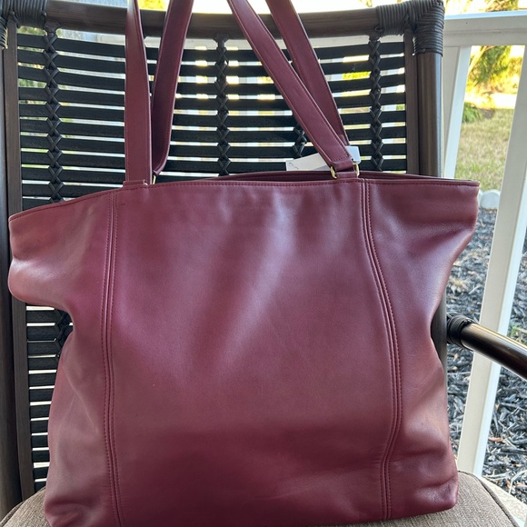 Coach tote bag light - Gem Coach Wine light tote 4065 Leather Tote Bag